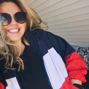 Meet your Posher, Nicole